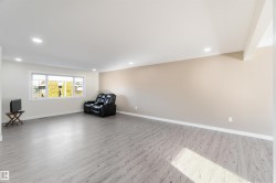 5207 124 Avenue  Edmonton, AB T5W 1T9