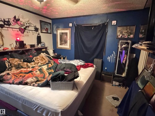 5317 53 St., Clyde, AB - Indoor Photo Showing Bedroom