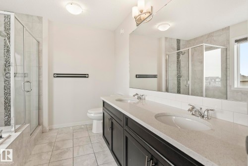 5404 22 Avenue, Edmonton, AB - Indoor Photo Showing Bathroom