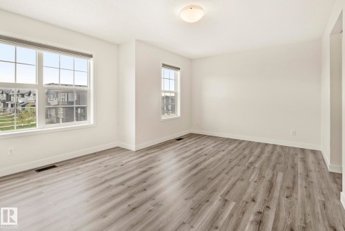 5404 22 Avenue, Edmonton, AB - Indoor Photo Showing Other Room