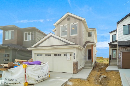 2262 194A Street  Edmonton, AB T6M 1P7