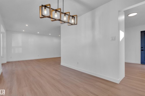 1111 49A Street, Edmonton, AB - Indoor Photo Showing Other Room