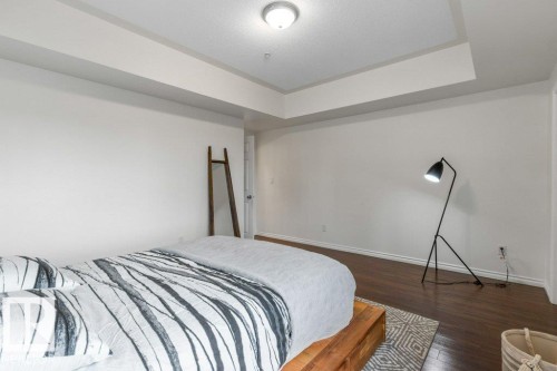 405 10606 102 Avenue, Edmonton, AB - Indoor Photo Showing Bedroom