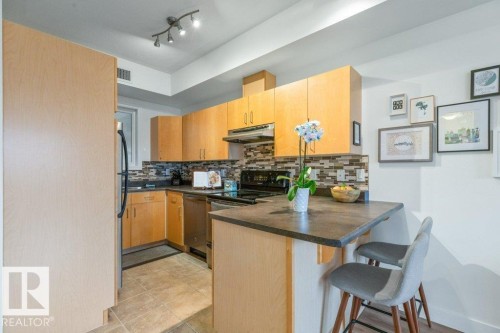 405 10606 102 Avenue, Edmonton, AB - Indoor Photo Showing Other Room