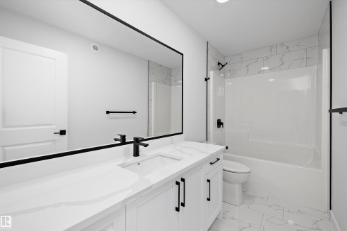 38 Cannes Cove, St. Albert, AB - Indoor Photo Showing Bathroom
