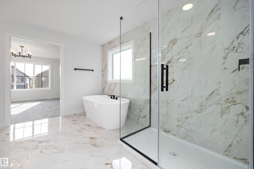 32 Cannes Cove, St. Albert, AB - Indoor Photo Showing Bathroom