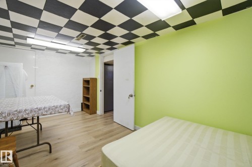 11514 92 Street, Edmonton, AB - Indoor Photo Showing Bedroom
