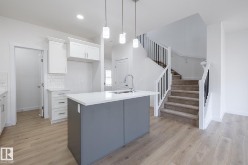 5025 Cawsey Link, Edmonton, AB - Indoor Photo Showing Kitchen With Upgraded Kitchen