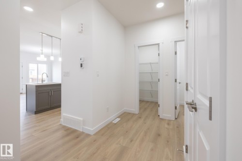 5025 Cawsey Link, Edmonton, AB - Indoor Photo Showing Other Room