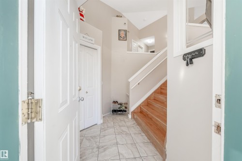 510 Wiseman Lane, Edmonton, AB - Indoor Photo Showing Other Room