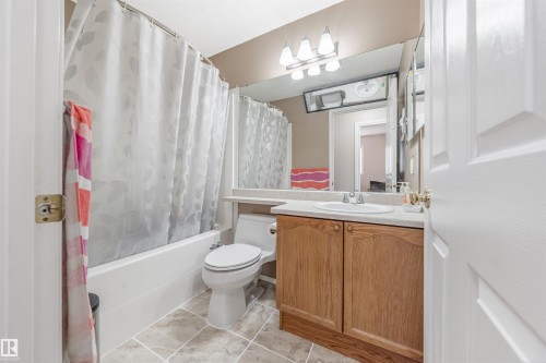 510 Wiseman Lane, Edmonton, AB - Indoor Photo Showing Bathroom
