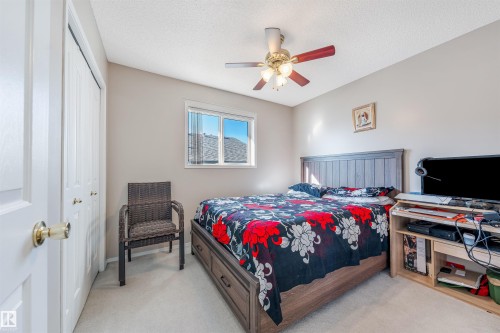 510 Wiseman Lane, Edmonton, AB - Indoor Photo Showing Bedroom
