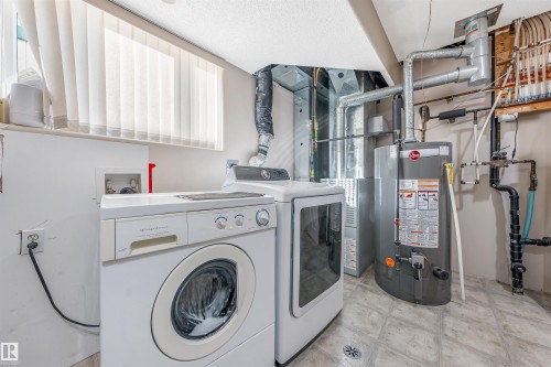 510 Wiseman Lane, Edmonton, AB - Indoor Photo Showing Laundry Room