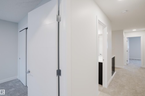 362 Bluff Cove, Leduc, AB - Indoor Photo Showing Other Room