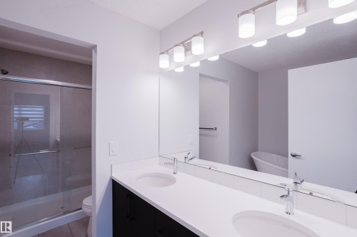 362 Bluff Cove, Leduc, AB - Indoor Photo Showing Bathroom