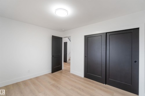 6719 95 Avenue, Edmonton, AB - Indoor Photo Showing Other Room