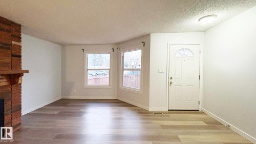 10427 24 Avenue, Edmonton, AB - Indoor Photo Showing Other Room