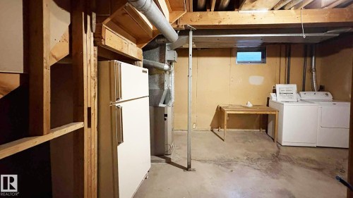 10427 24 Avenue, Edmonton, AB - Indoor Photo Showing Laundry Room