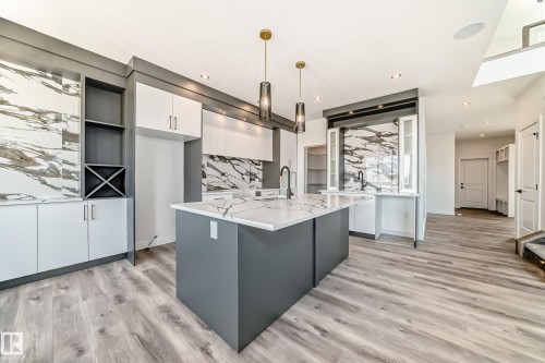 14 Tenuto Link, Spruce Grove, AB - Indoor Photo Showing Kitchen With Upgraded Kitchen