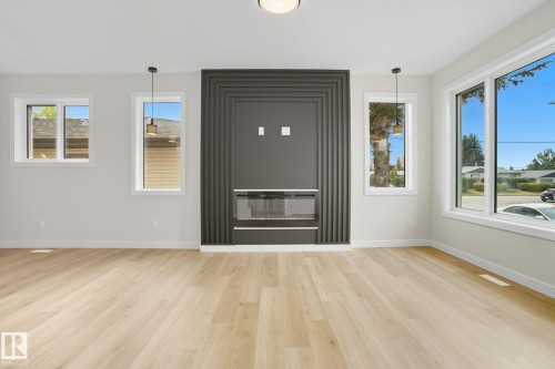 9007 153 Street, Edmonton, AB - Indoor