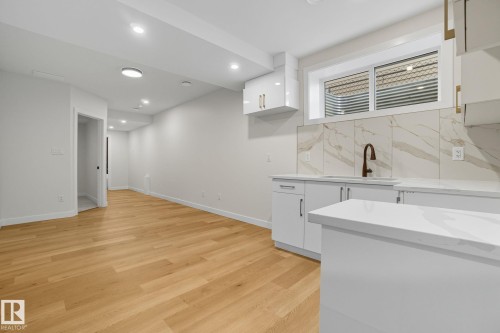 9007 153 Street, Edmonton, AB - Indoor Photo Showing Kitchen