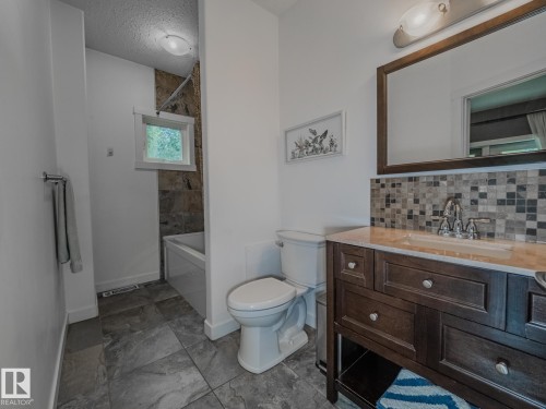 8306 108 Street, Edmonton, AB - Indoor Photo Showing Bathroom