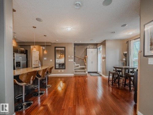 8306 108 Street, Edmonton, AB - Indoor