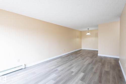 404 11446 40 Avenue, Edmonton, AB - Indoor Photo Showing Other Room