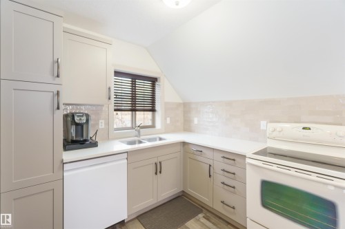 50344 Rge Rd 243, Rural Leduc County, AB - Indoor Photo Showing Kitchen With Double Sink
