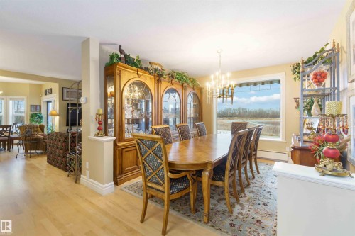 50344 Rge Rd 243, Rural Leduc County, AB - Indoor Photo Showing Dining Room