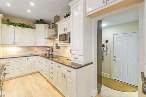 50344 Rge Rd 243, Rural Leduc County, AB - Indoor Photo Showing Kitchen