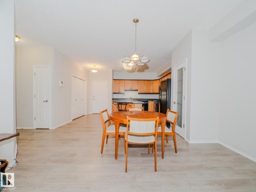 209 12111 51 Avenue, Edmonton, AB - Indoor Photo Showing Dining Room