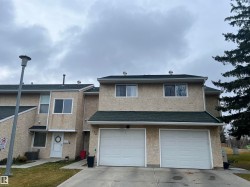 172 CALLINGWOOD Place  Edmonton, AB T5T 2C6