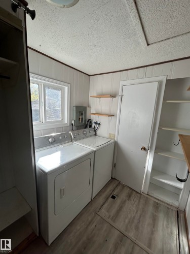 10657 64 Avenue, Edmonton, AB - Indoor Photo Showing Laundry Room