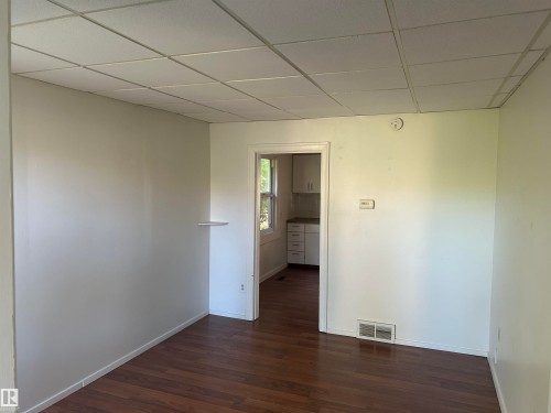 10657 64 Avenue, Edmonton, AB - Indoor Photo Showing Other Room