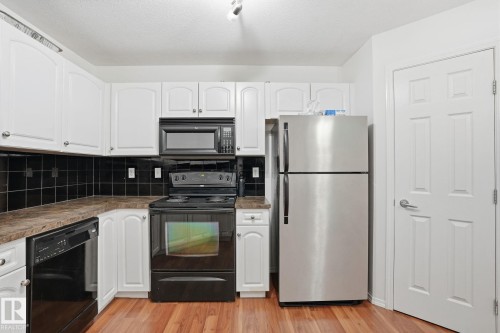 43 150 Edwards Drive, Edmonton, AB - Indoor Photo Showing Kitchen