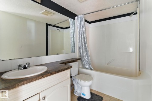 43 150 Edwards Drive, Edmonton, AB - Indoor Photo Showing Bathroom