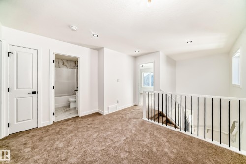 24 Westwyck Link, Spruce Grove, AB - Indoor Photo Showing Other Room