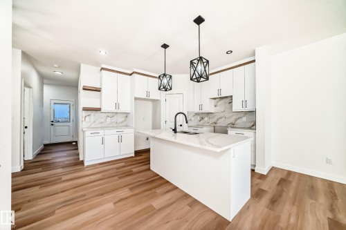 24 Westwyck Link, Spruce Grove, AB - Indoor Photo Showing Kitchen
