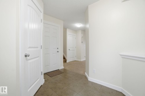 5324 165 Avenue, Edmonton, AB - Indoor Photo Showing Other Room