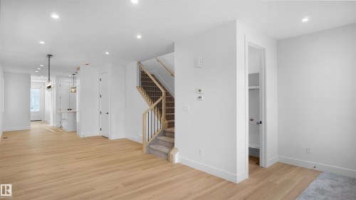 11708 126 Street, Edmonton, AB - Indoor Photo Showing Other Room