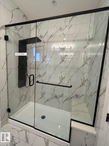 11708 126 Street, Edmonton, AB - Indoor Photo Showing Bathroom