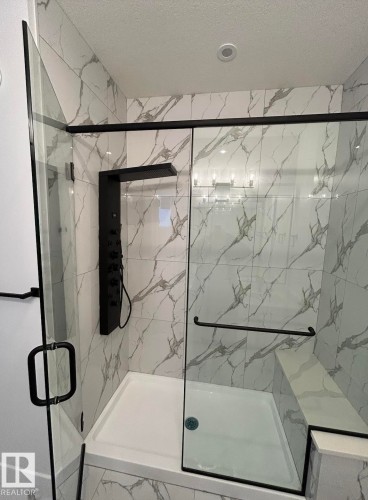 11708 126 Street, Edmonton, AB - Indoor