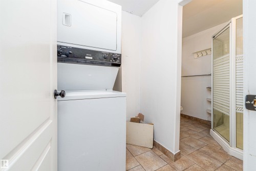 14815 78 Street, Edmonton, AB - Indoor Photo Showing Laundry Room