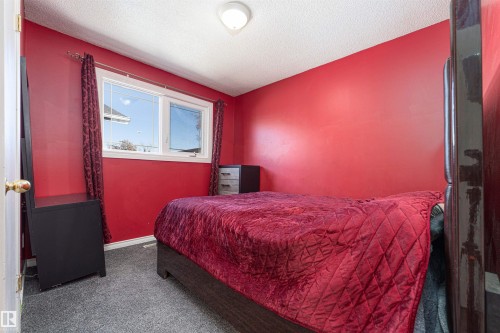 14815 78 Street, Edmonton, AB - Indoor Photo Showing Bedroom
