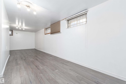 14815 78 Street, Edmonton, AB - Indoor Photo Showing Other Room