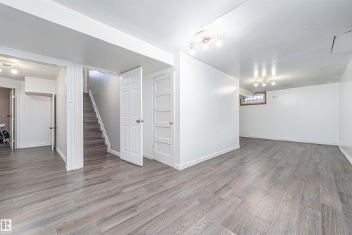 14815 78 Street, Edmonton, AB - Indoor Photo Showing Other Room