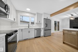 11147 36A Avenue  Edmonton, AB T6J 0E6