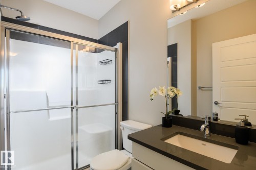 406 1144 Adamson Drive, Edmonton, AB - Indoor Photo Showing Bathroom