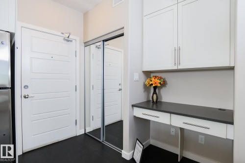 406 1144 Adamson Drive, Edmonton, AB - Indoor Photo Showing Other Room
